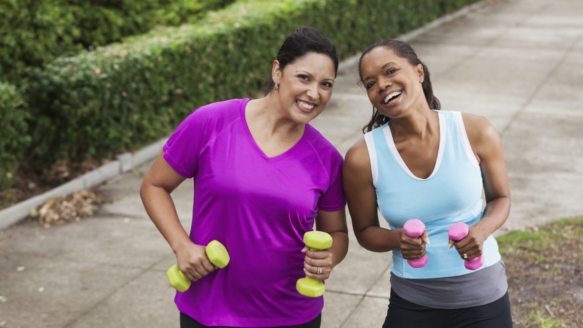 two women exercising