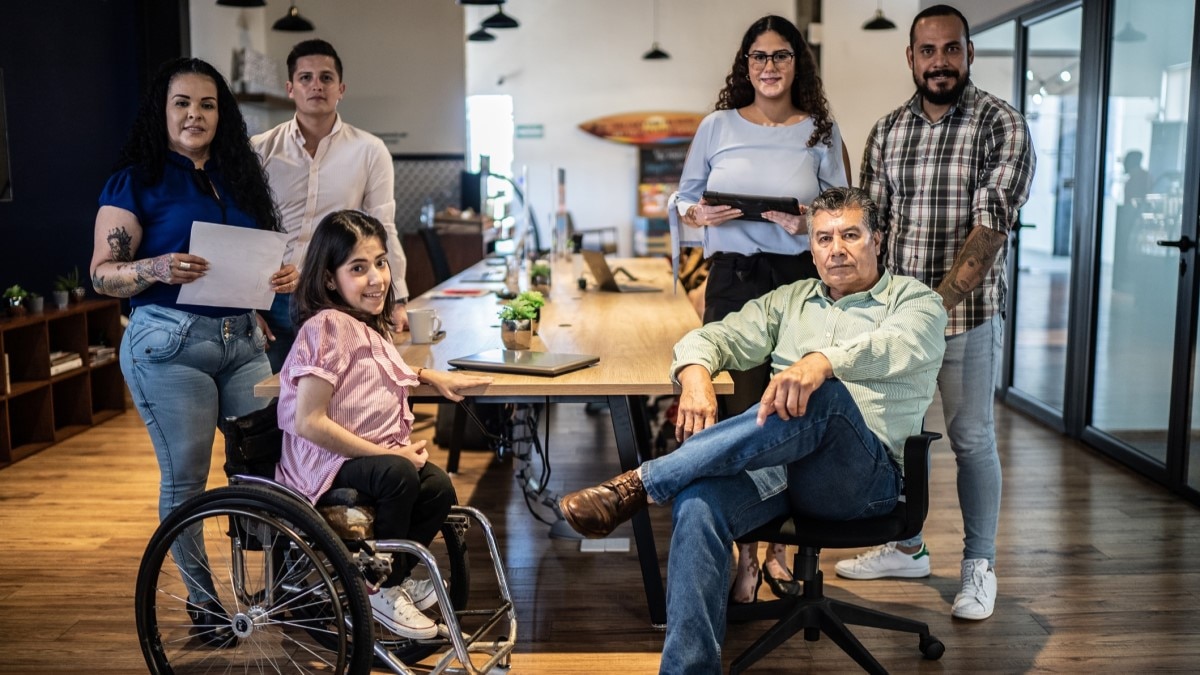 Foto de un grupo diverso de personas