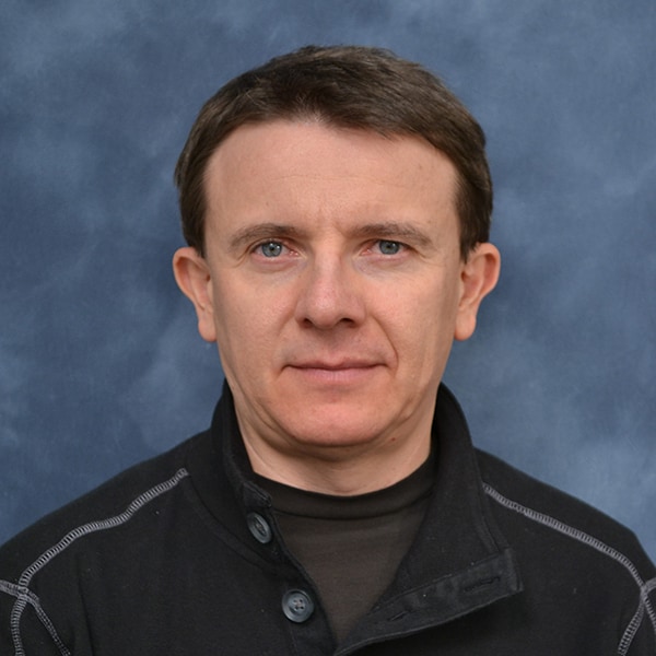 Oleg Bilukha headshot