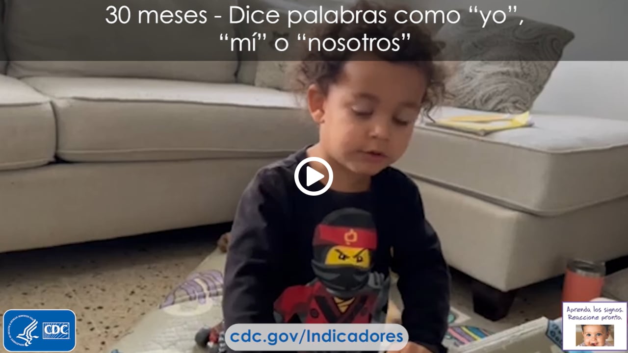 Dice palabras como “yo”, “mí” o “nosotros”